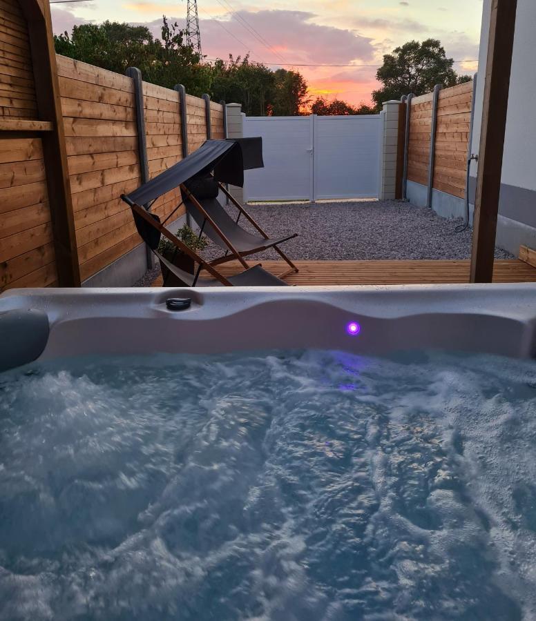 Coulogne A Fleur De Spa : Maison Chaleureuse Avec Spa Privatif Et Billard. מראה חיצוני תמונה