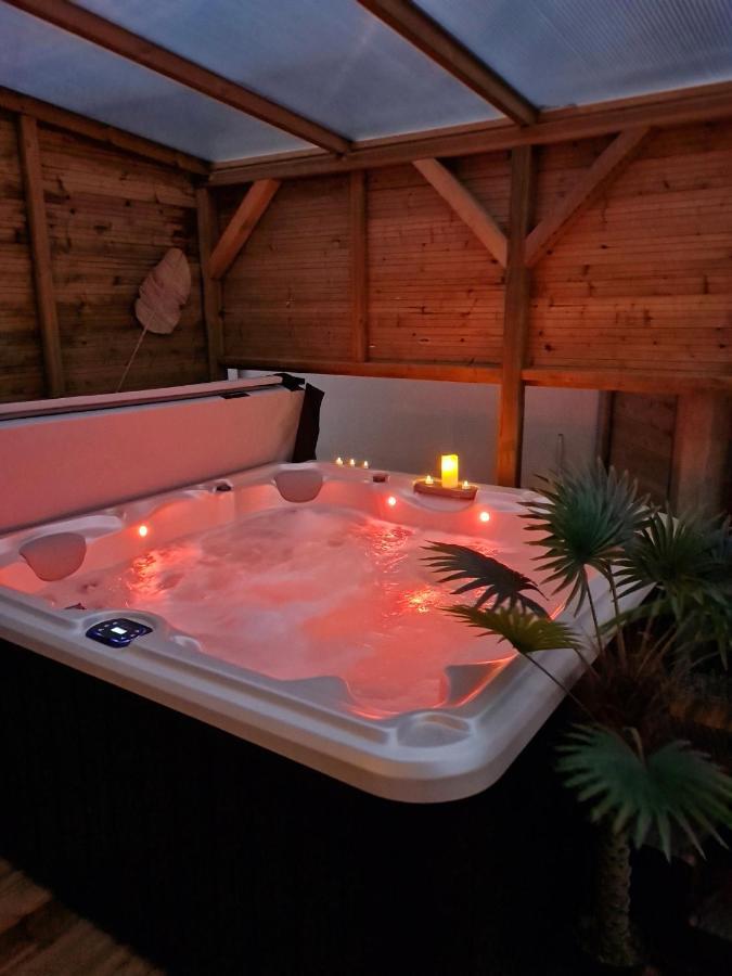 Coulogne A Fleur De Spa : Maison Chaleureuse Avec Spa Privatif Et Billard. מראה חיצוני תמונה
