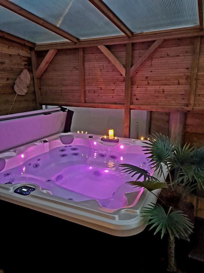 Coulogne A Fleur De Spa : Maison Chaleureuse Avec Spa Privatif Et Billard. מראה חיצוני תמונה